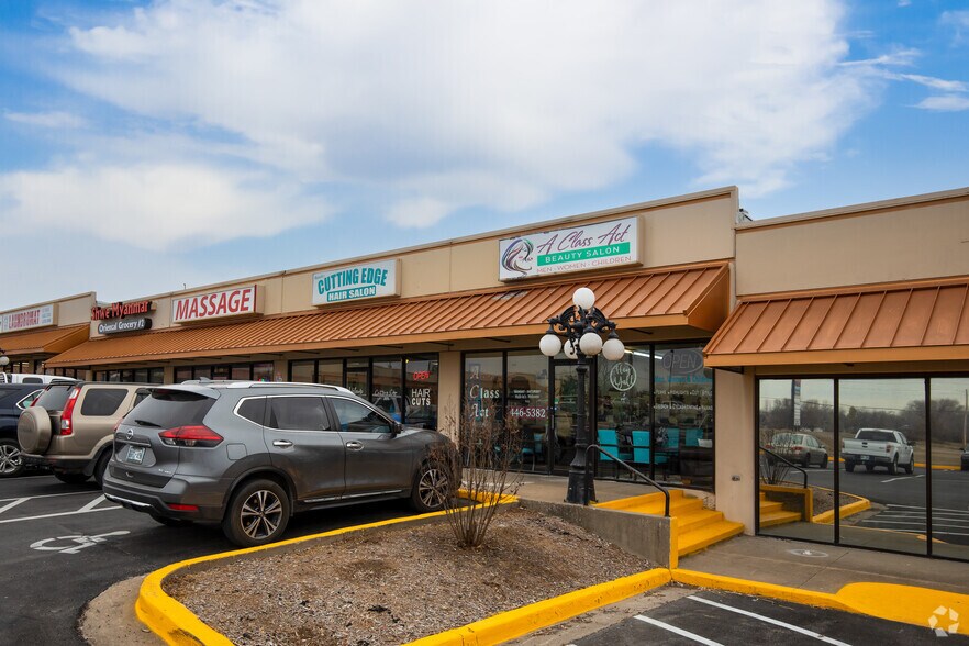 6161 S 33rd West Ave, Tulsa, OK à louer - Photo du bâtiment - Image 2 de 11