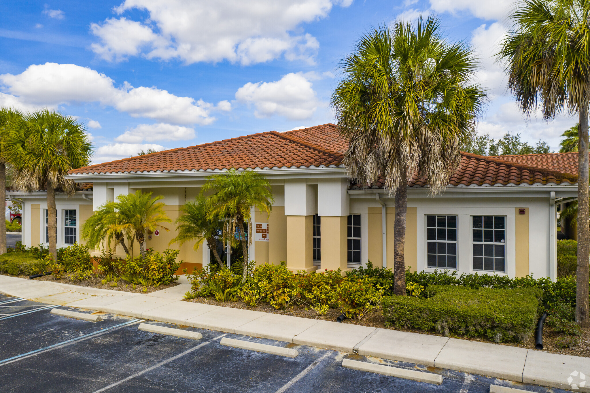 9015 Town Center Pky, Lakewood Ranch, FL for lease Building Photo- Image 1 of 17