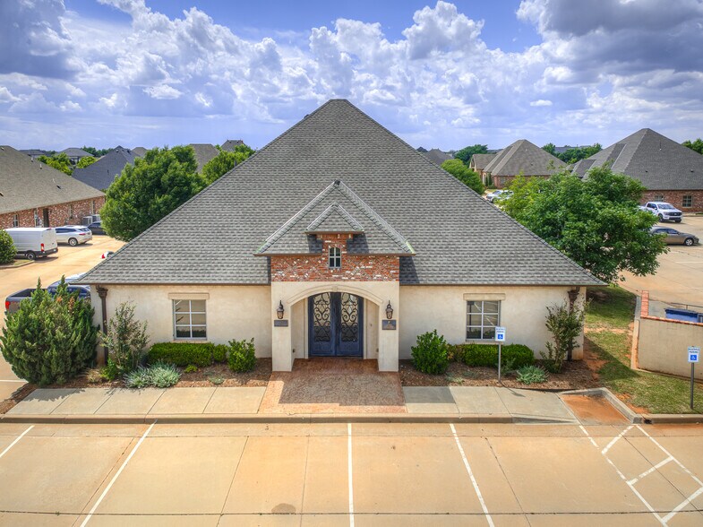2929 NW 156th St, Oklahoma City, OK à louer - Photo du bâtiment - Image 3 de 35