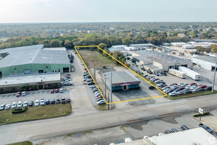 912 E Walnut St, Garland, TX à louer - Aérien - Image 2 de 20