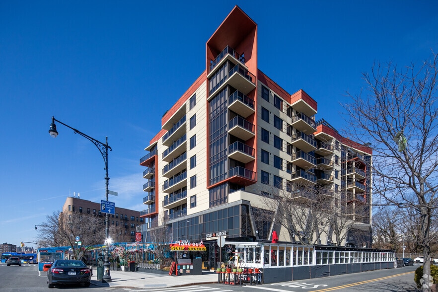 1809 Emmons Ave, Brooklyn, NY for lease - Building Photo - Image 3 of 13