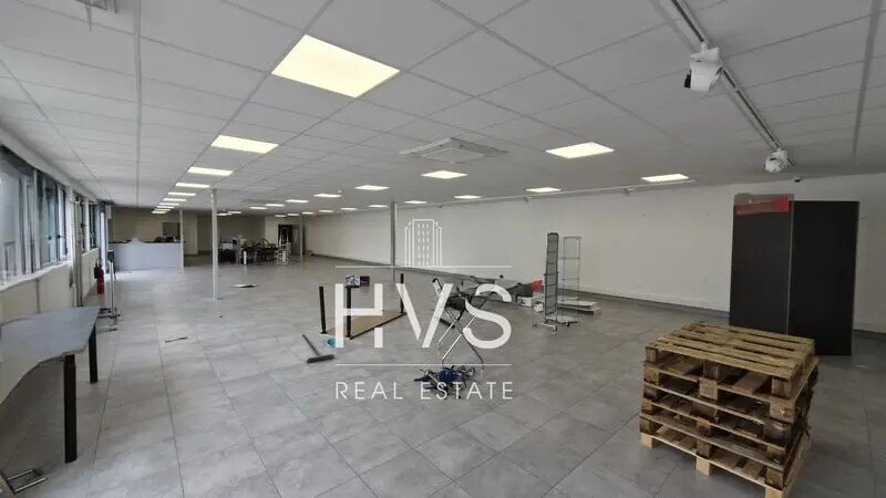 Flex in Aix-en-Provence for lease - Interior Photo - Image 1 of 3