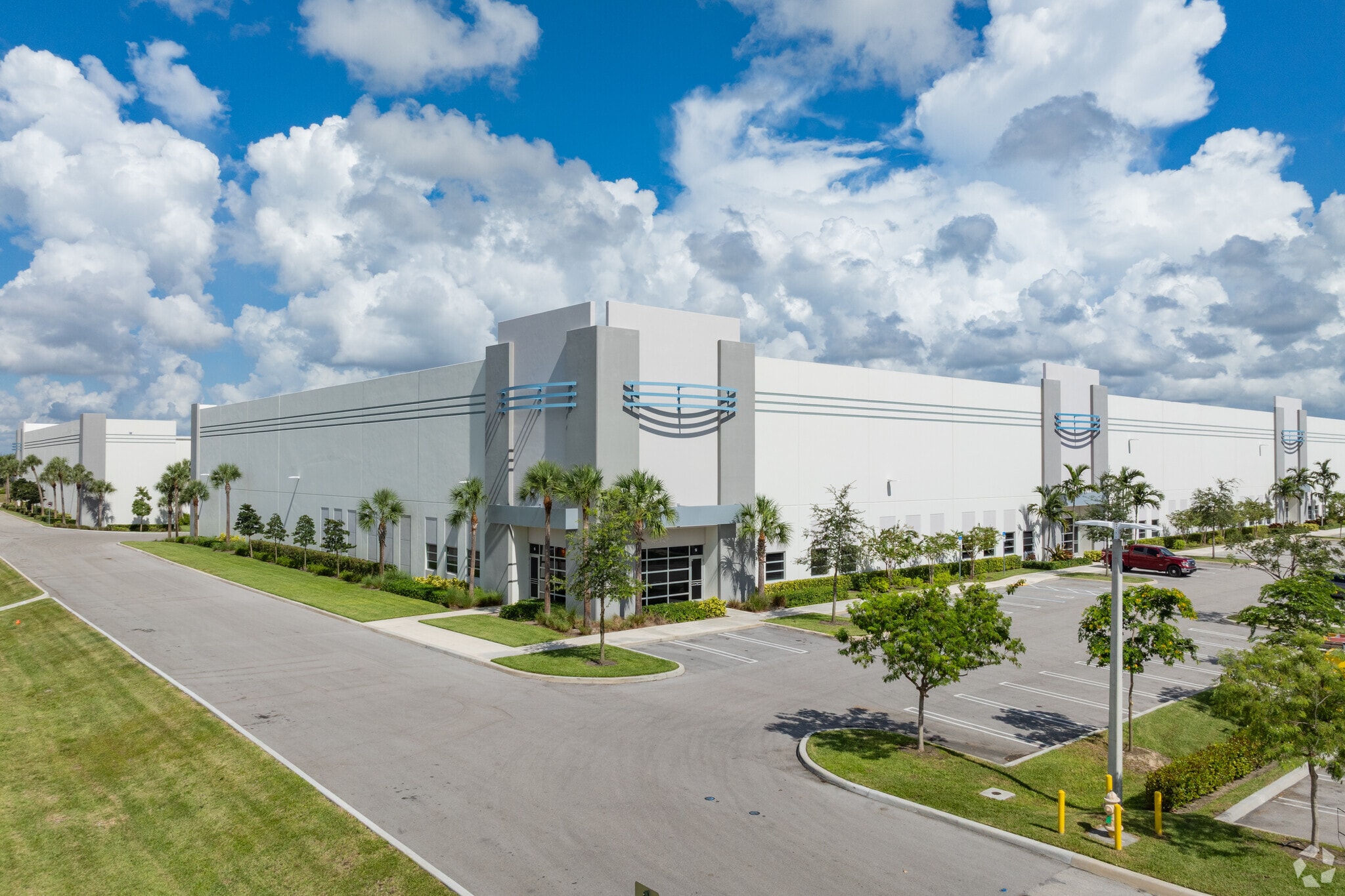 1240-1270 NE 48th St, Pompano Beach, FL for lease Primary Photo- Image 1 of 25