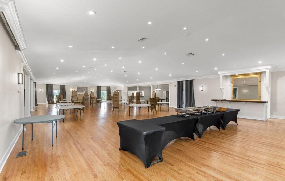 838 Bowling Green Rd, Front Royal, VA à vendre - Photo intérieure - Image 3 de 5