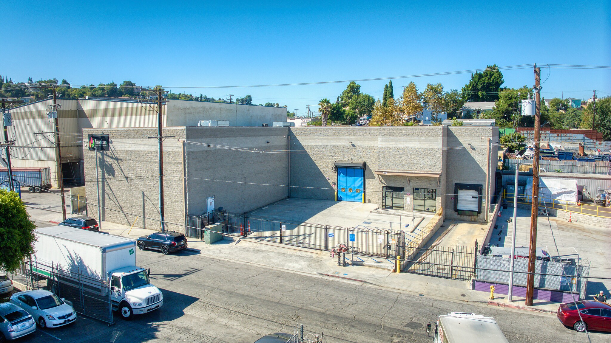 1527 Knowles Ave, Los Angeles, CA à vendre Photo du bâtiment- Image 1 de 4