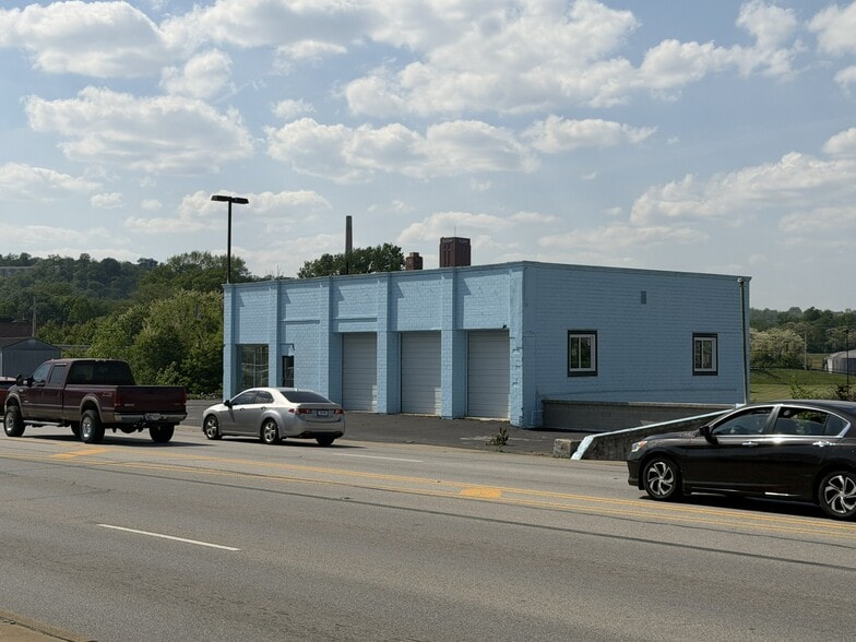 45 W Eads Pky, Lawrenceburg, IN à vendre - Photo du bâtiment - Image 1 de 6