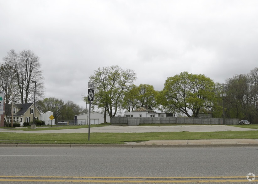 100 W Marks St, Greenville, MI for sale - Building Photo - Image 2 of 5