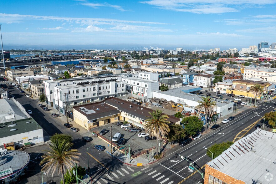 745 E 12th St, Oakland, CA à louer - Aérien - Image 3 de 3