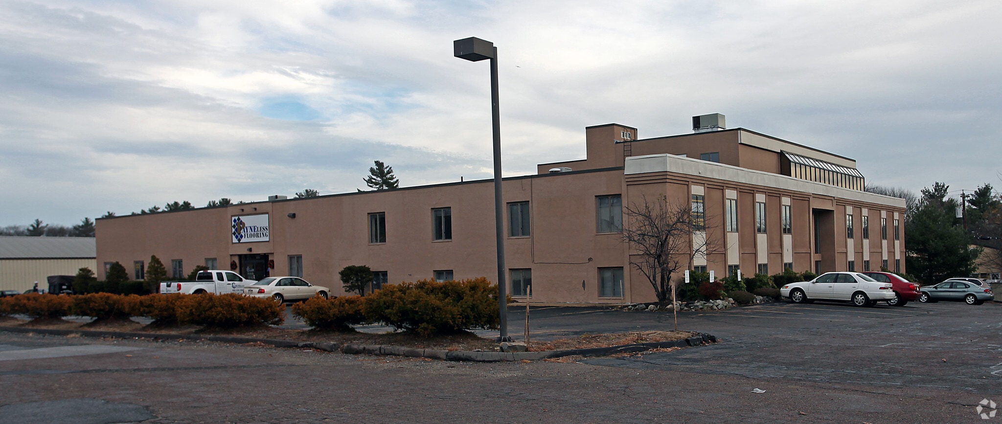 910 Boston Post Rd E, Marlborough, MA for lease Primary Photo- Image 1 of 31