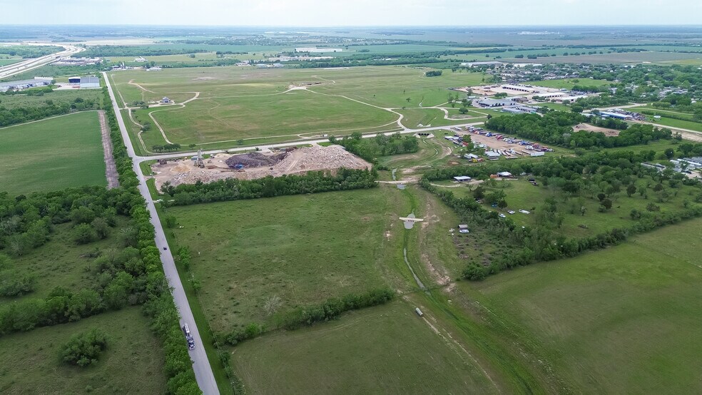 Klauke Rd, Rosenberg, TX à vendre - Photo du bâtiment - Image 3 de 9