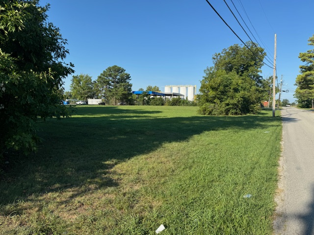 5810 Fisk Ave, Chattanooga, TN for sale - Building Photo - Image 2 of 3