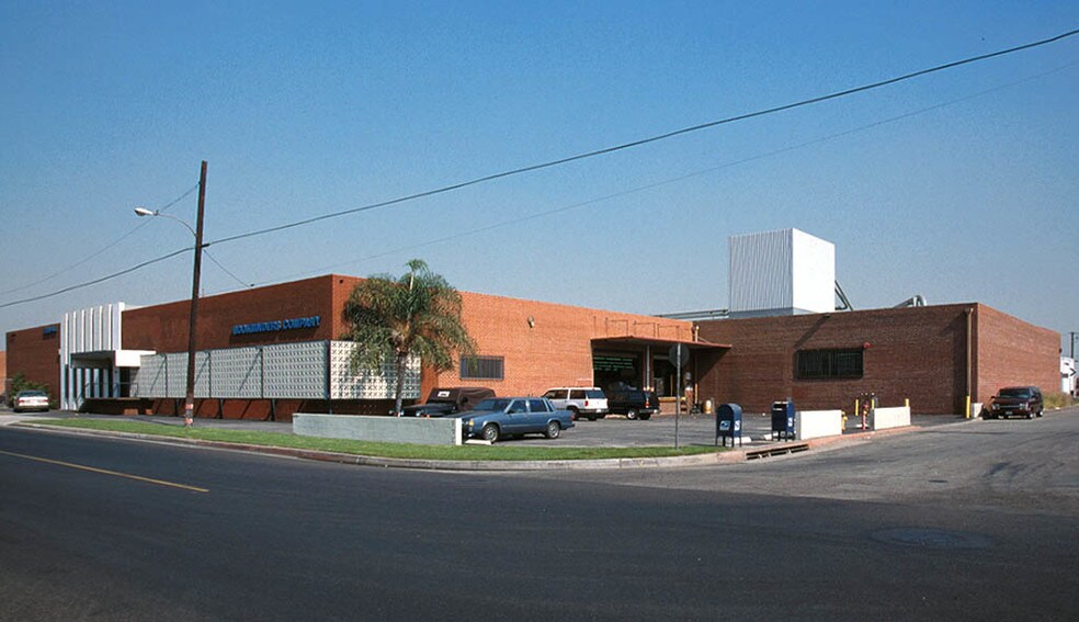 2808 Vail Ave, Commerce, CA à louer - Photo du bâtiment - Image 3 de 6