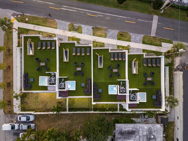 Plus de détails pour 1000-1006 N Riverside Dr, Pompano Beach, FL - Multi-résidentiel à vendre