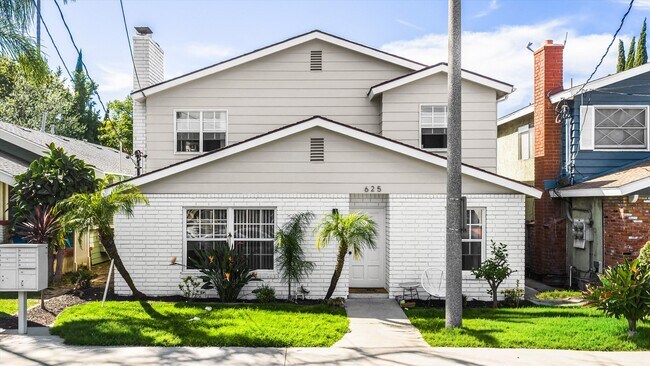 Plus de détails pour 625 Orizaba Ave, Long Beach, CA - Multi-résidentiel à vendre