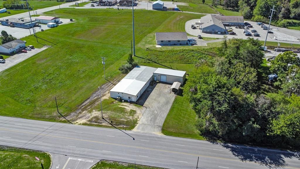 135 Industrial Blvd, Crossville, TN à louer Photo principale- Image 1 de 6