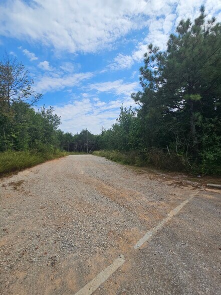 403 Hughes Road, Madison, AL à vendre - Photo du bâtiment - Image 3 de 21