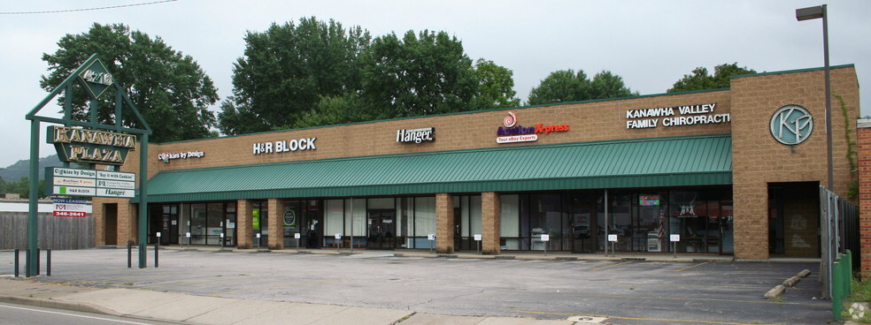 4216 Maccorkle Ave SE, Charleston, WV à louer - Photo du bâtiment - Image 3 de 6