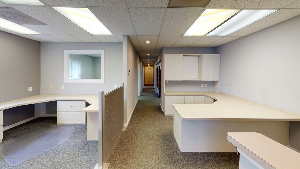428 Crain Hwy N, Glen Burnie, MD à louer - Photo du bâtiment - Image 2 de 14