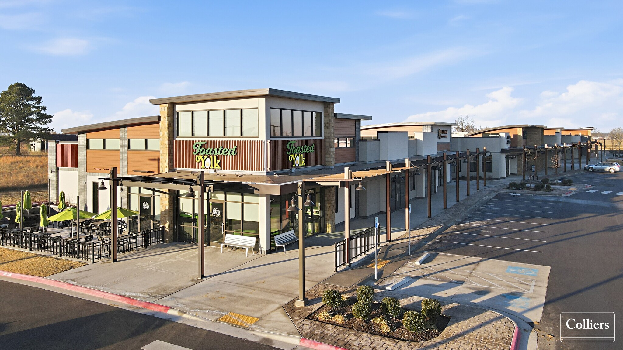 5653 Gateway Ave, Springdale, AR for lease Primary Photo- Image 1 of 12