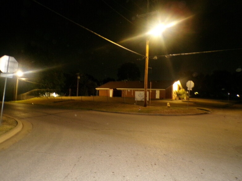 1245 N Canton Ave, Tulsa, OK for sale - Building Photo - Image 2 of 17