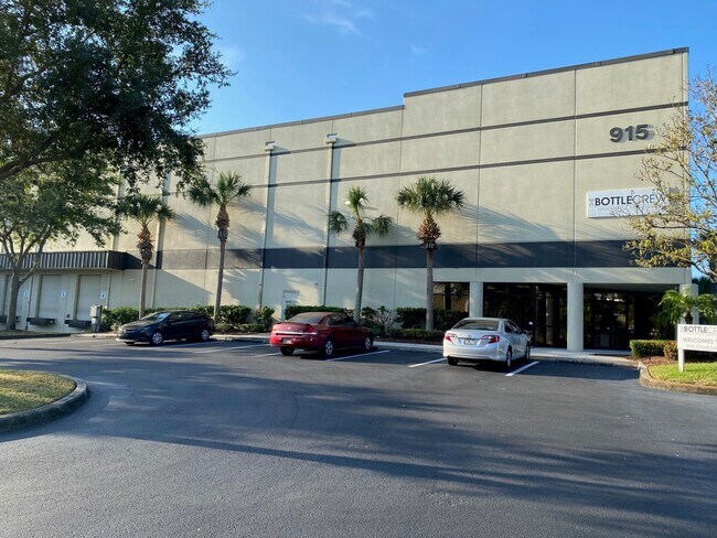 More details for 915-933 Chad Ln, Tampa, FL - Industrial for Lease