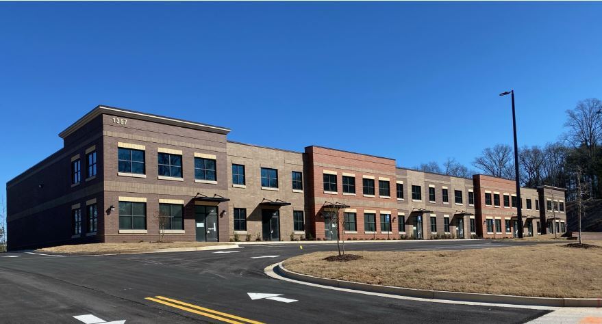 4193 Tanners Creek Dr, Flowery Branch, GA for lease - Building Photo - Image 3 of 3