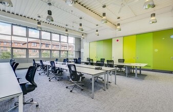 8-14 St Pancras Way, Londres à louer Photo intérieure- Image 2 de 9