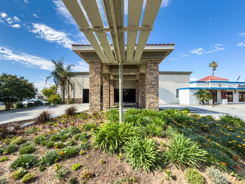 537 S Glendora Ave, West Covina, CA for lease - Building Photo - Image 3 of 29