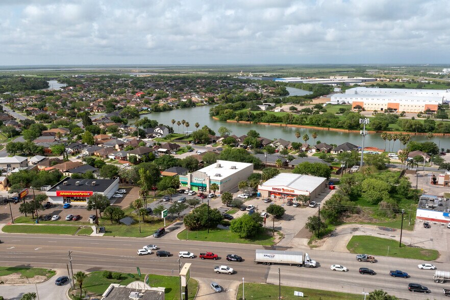 5835 Ruben M Torres Senior Blvd, Brownsville, TX à vendre - Photo du bâtiment - Image 3 de 4
