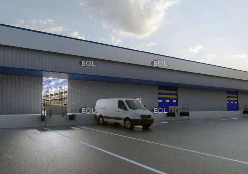 Industrial in Marignane for lease - Building Photo - Image 2 of 4