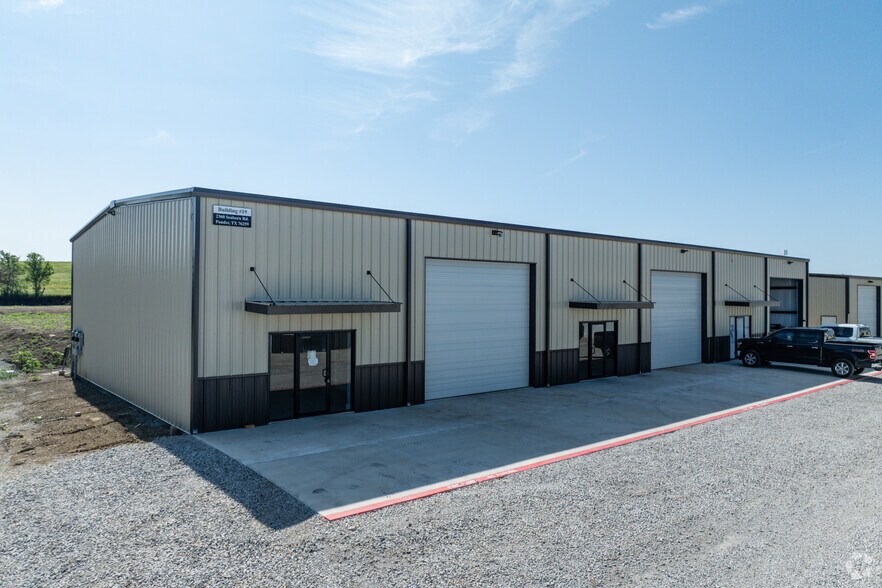 2346 Seaborn Rd, Ponder, TX à louer - Photo principale - Image 1 de 24