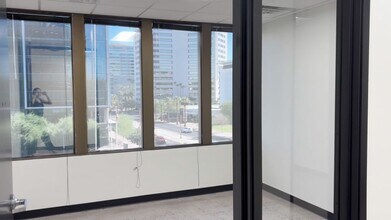 3030 N Central Ave, Phoenix, AZ à louer - Vidéo sur l’inscription commerciale