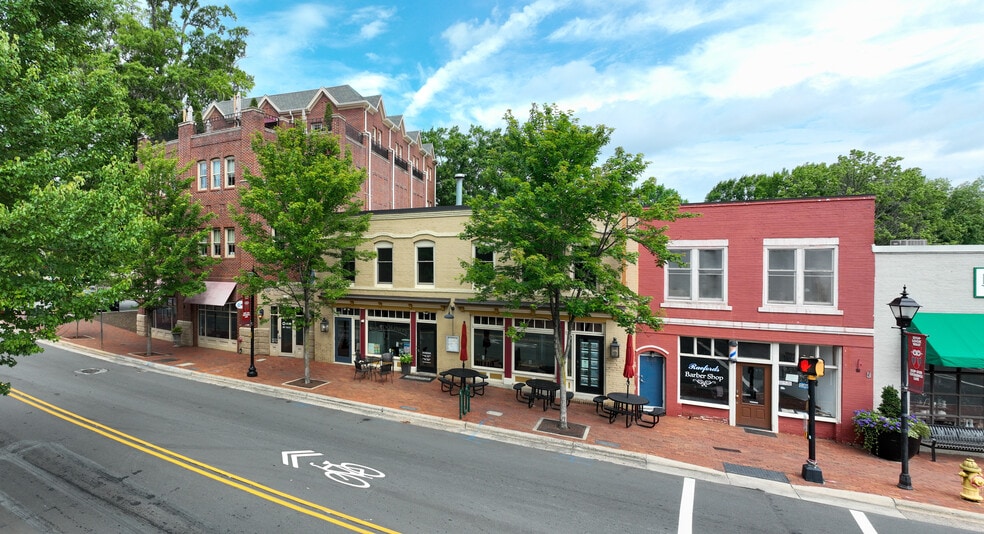 206-212 N Main St, Davidson, NC for sale - Building Photo - Image 1 of 12