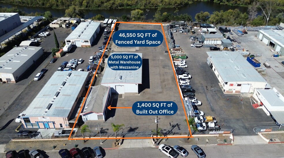 11420 N Woodside Ave, Santee, CA à louer - Photo du bâtiment - Image 2 de 21