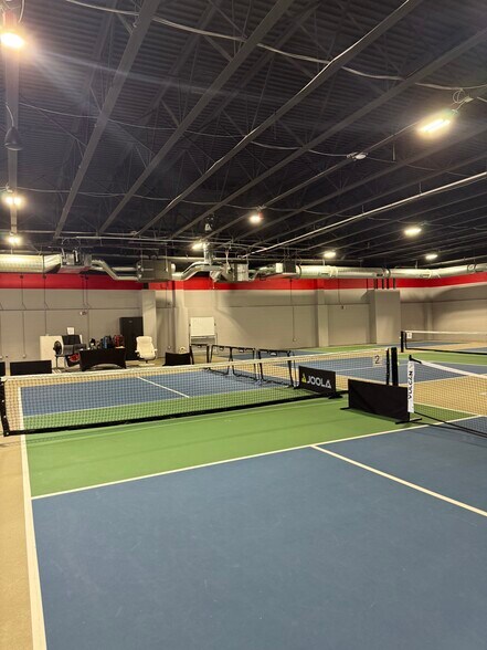 3710 Highway 9, Freehold, NJ à louer - Photo du bâtiment - Image 3 de 11