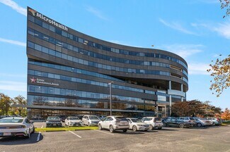 Plus de détails pour 8229 Boone Blvd, Vienna, VA - Bureau à louer