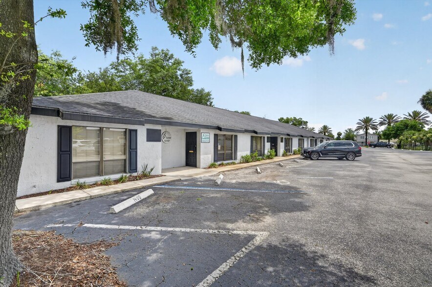 7 W Main St, Apopka, FL à vendre - Photo du bâtiment - Image 3 de 62
