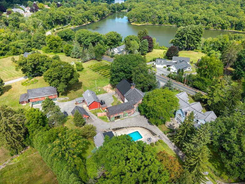 11 Marbleridge Rd, North Andover, MA for sale - Building Photo - Image 1 of 33
