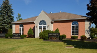 Plus de détails pour 115 Professional Pky, Lockport, NY - Bureau à vendre