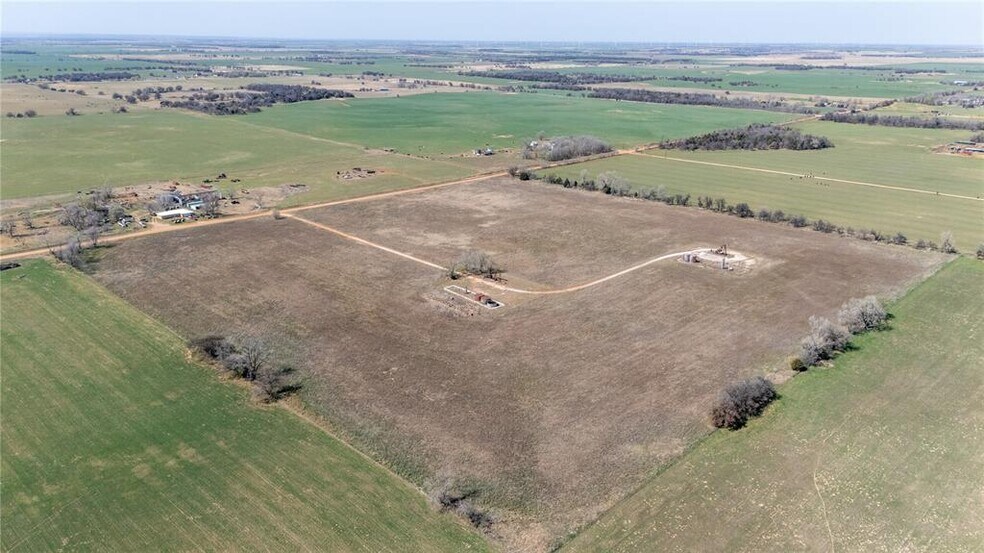 N 2780 Rd, Hennessey, OK à vendre - Photo du bâtiment - Image 3 de 7