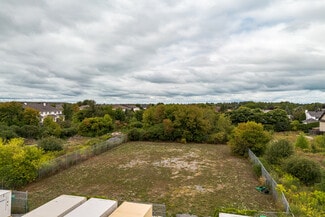 More details for 5977 Hazeldean Rd, Ottawa, ON - Land for Lease