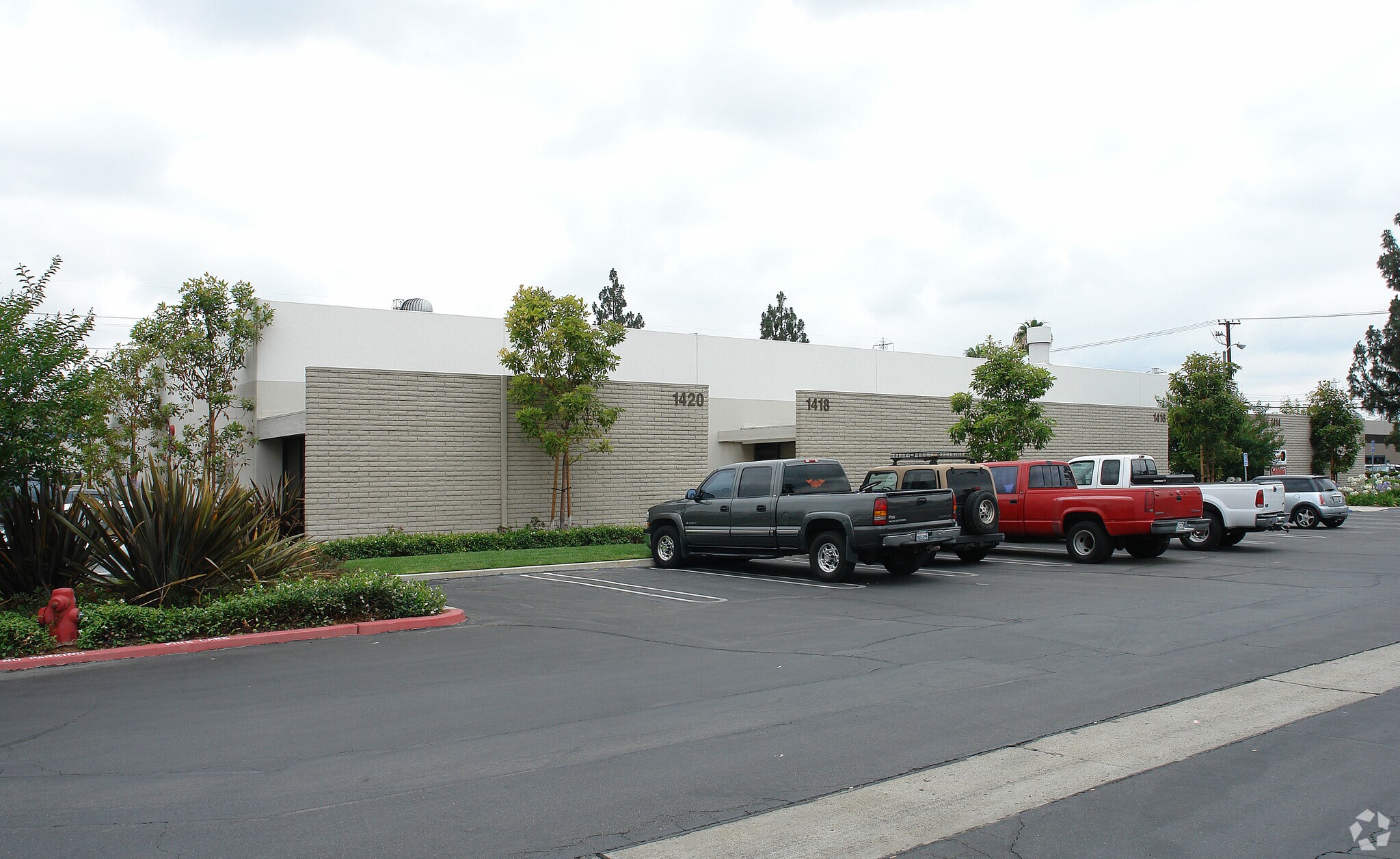 1414-1420 N Batavia St, Orange, CA à louer Photo principale- Image 1 de 7