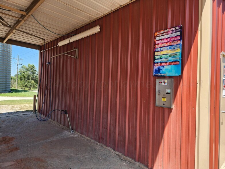 2001 E Oklahome Ave, Wheeler, TX à vendre - Photo du bâtiment - Image 3 de 17