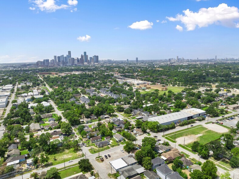 1117 Collingsworth St, Houston, TX à louer - Aérien - Image 3 de 15