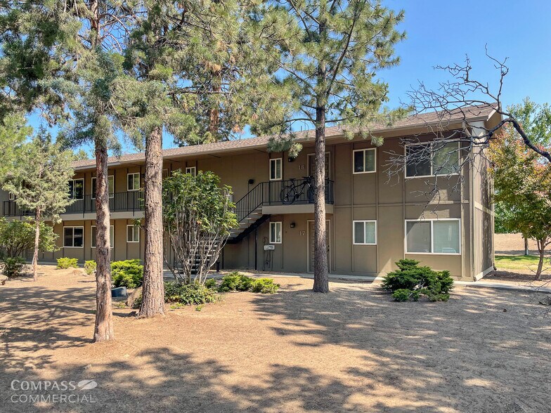 1000 NE Butler Market Rd, Bend, OR à vendre - Photo du bâtiment - Image 2 de 14