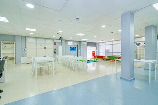 Plus de détails pour Calle Alhambra, 2, Santa Fe - Commerce de détail à vendre