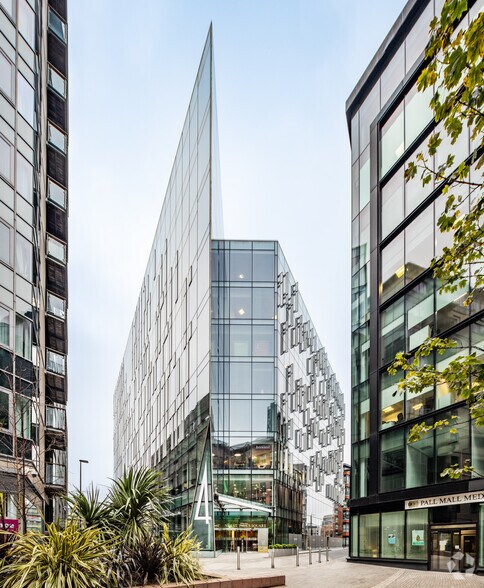 4 St. Pauls Sq, Liverpool à louer - Photo du bâtiment - Image 2 de 8