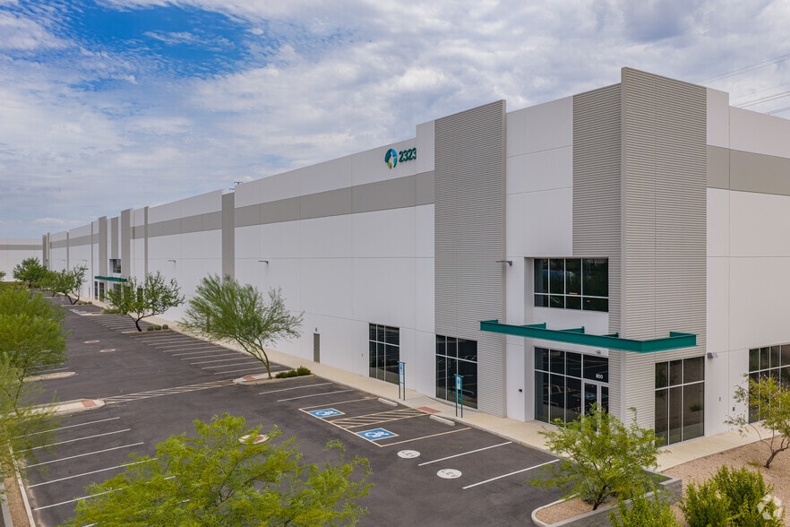 2323 S 48th Ave, Phoenix, AZ for lease - Primary Photo - Image 1 of 6