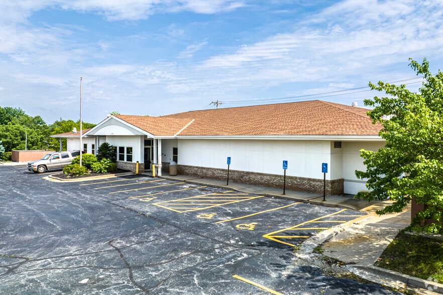 4240 S Lees Summit Rd, Independence, MO for lease - Primary Photo - Image 1 of 17