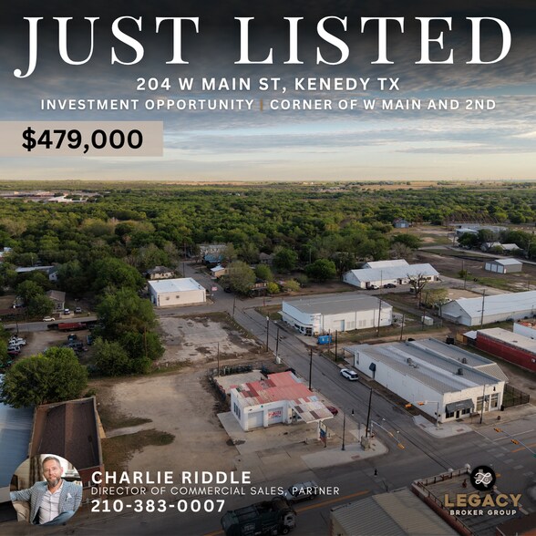 204 W Main St, Kenedy, TX à vendre - Photo du bâtiment - Image 2 de 8